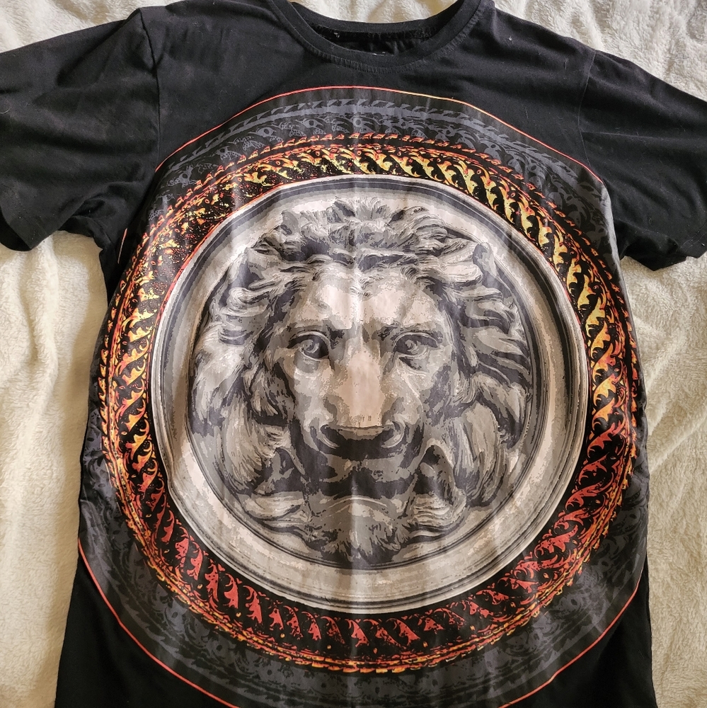 Men Tshirt. Size L.